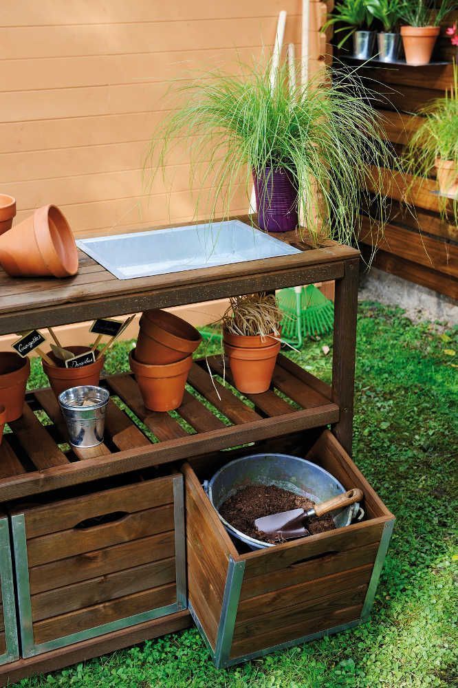 Table de jardinage avec tiroirs de rangement