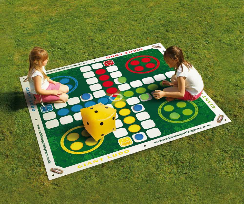 Jeu petits chevaux geant