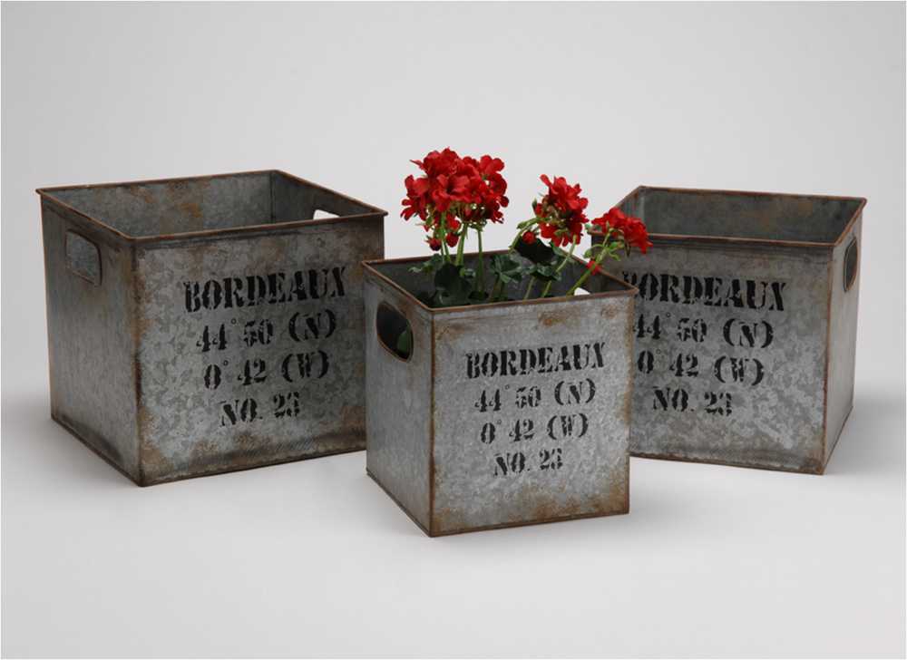 3 jardinieres carrees en metal