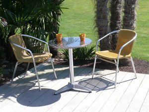 Ensemble bistrot avec fauteuils empilables