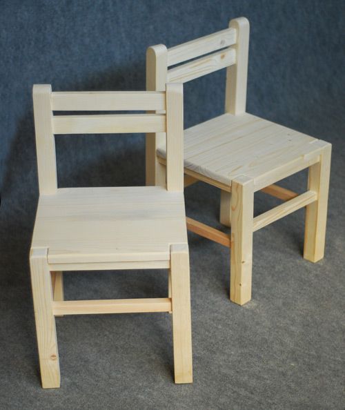 Chaises miniatures (par 2)