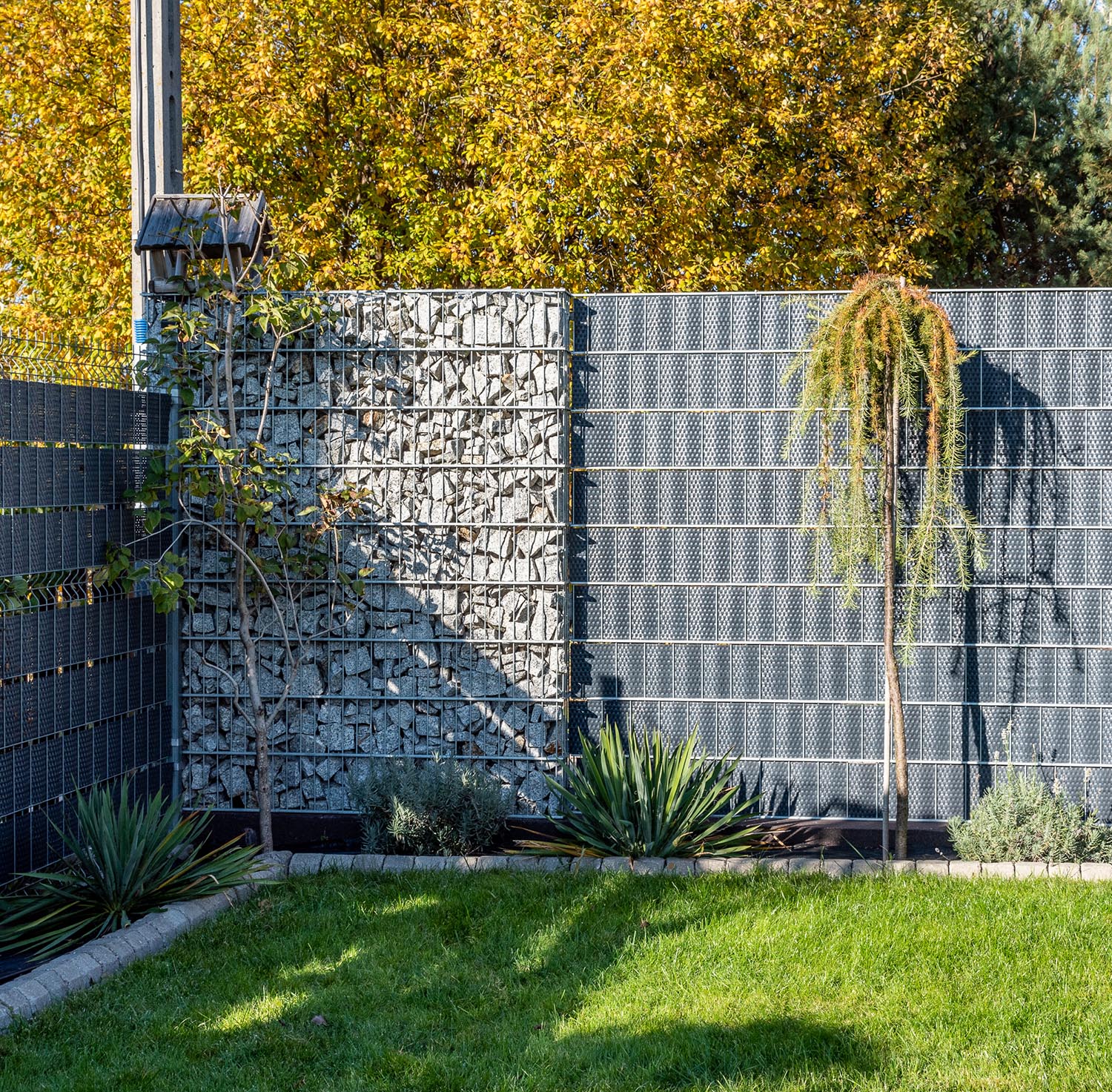 Bande brise-vue en résine tressée pour clôture rigide 19 x 255 cm (gris