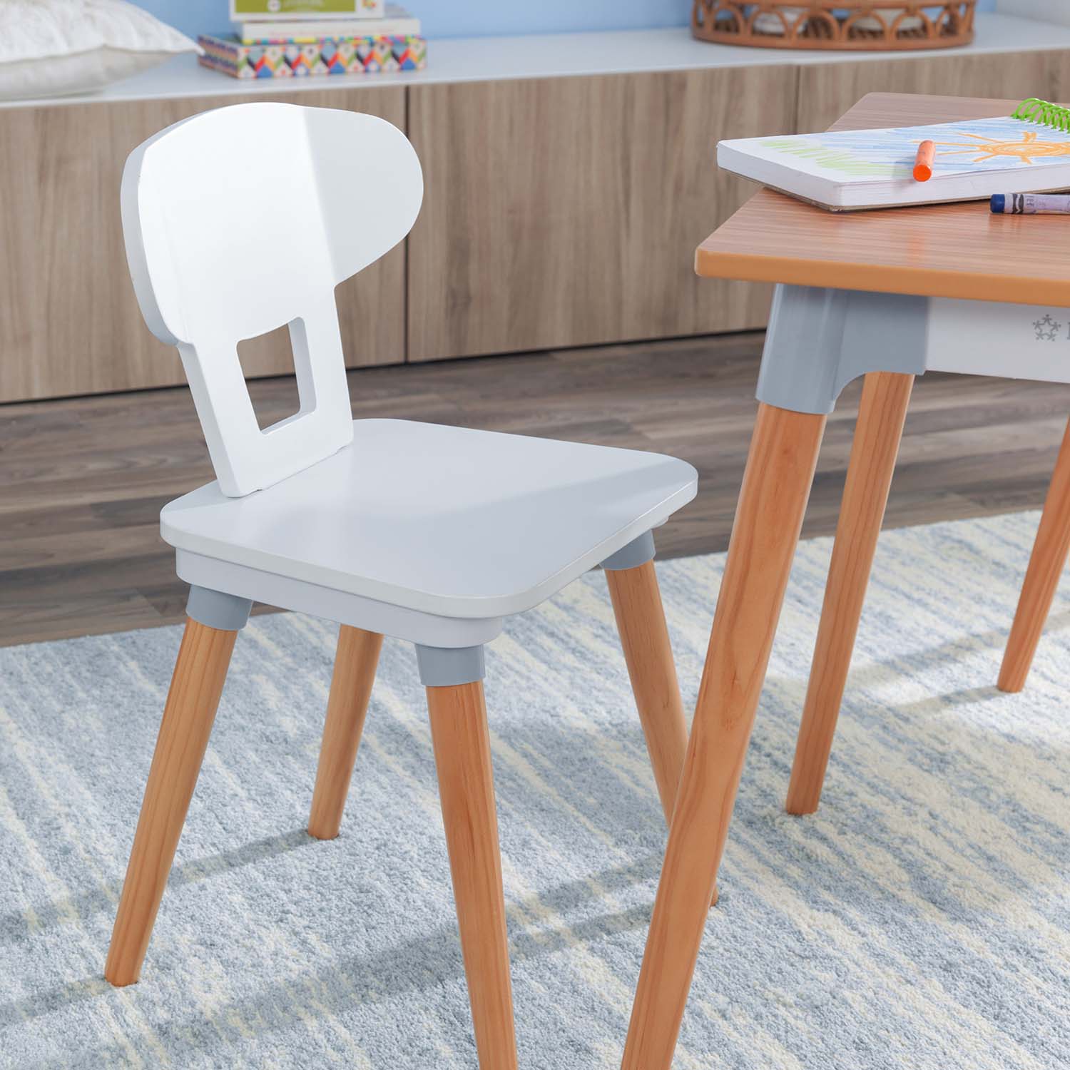 Ensemble table  et 4 chaises  r tro pour  enfants et tout  petits 