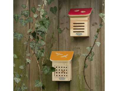 Maison à insectes en bois Pochoir (Abeilles)