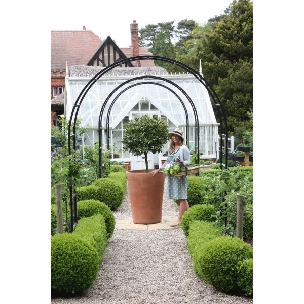 Arche de jardin mandala en acier anthracite tubes carrés grand modèle gris  Cemonjardin