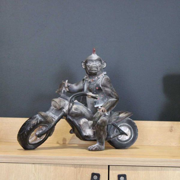 Statuette animal motard en polyrésine - 56,90