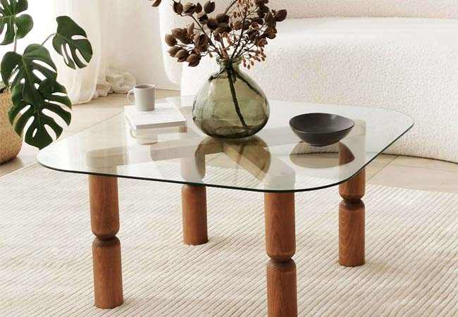 table-basse-plateau-verre-carre-pieds-bois-80-cm